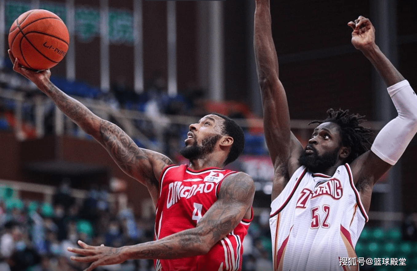 关于切尔西训练开放日；集结日回应争议引欢呼；CBA常规赛在即；赛季目标并未改变的信息