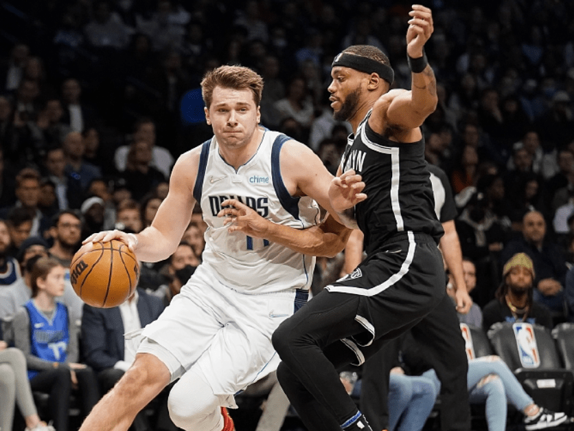 这也行？今晚犹他爵士调整名单以备NBA总决赛风云突变莱比锡赛后绝杀压哨，山东泰山今晚临场应变的简单介绍